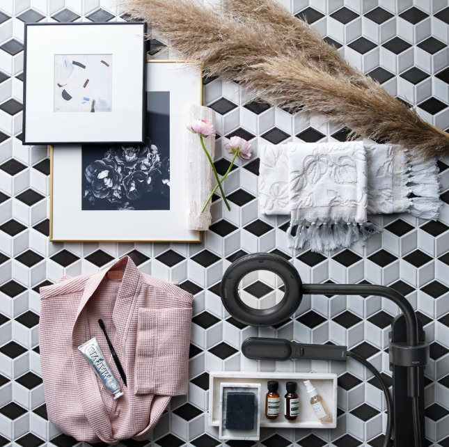 Moen N211C0BL Nebia 1-Spray 8" Dual Handshower & RainShower Head - Matte Black