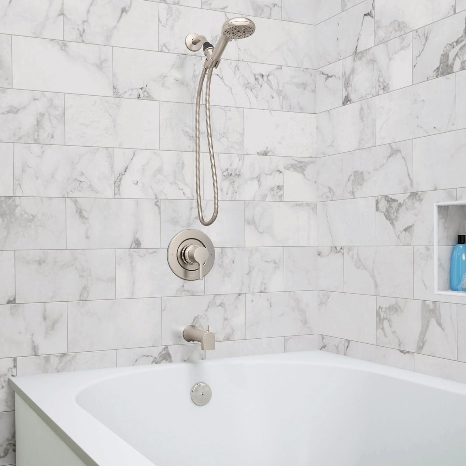 MOEN Beric 5-Spray Tub and Shower Faucet 1-Handle 82775SRN Spot Resist Nickel