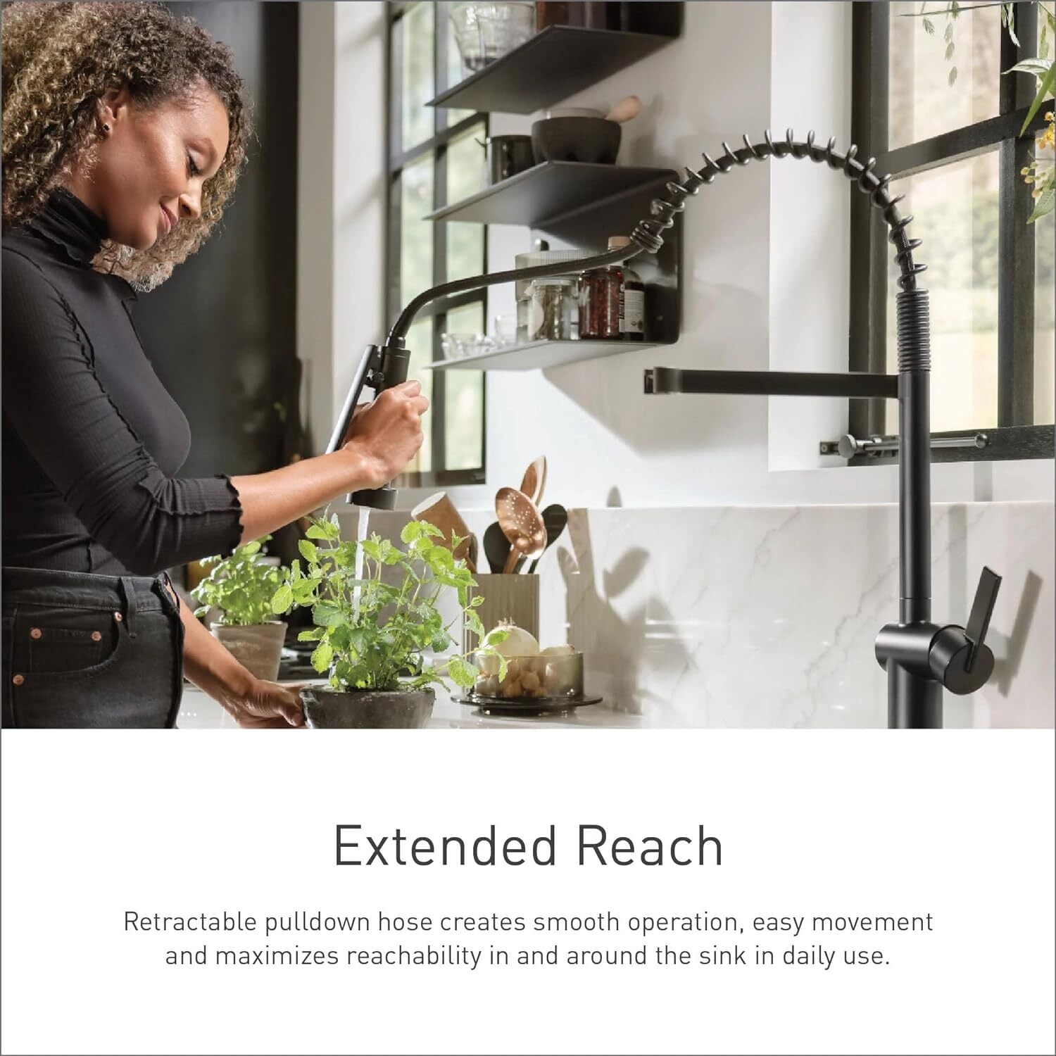 MOEN Essie Spring 1-Handle Pull-Down Sprayer Kitchen Faucet Matte Black 87814BL