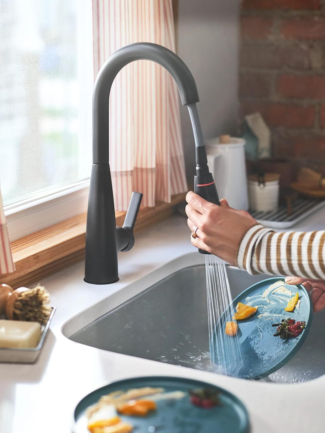 Moen Haelyn Black Kitchen Faucet ColorCue® 1-Handle High Arc Pulldown 87627EIBL