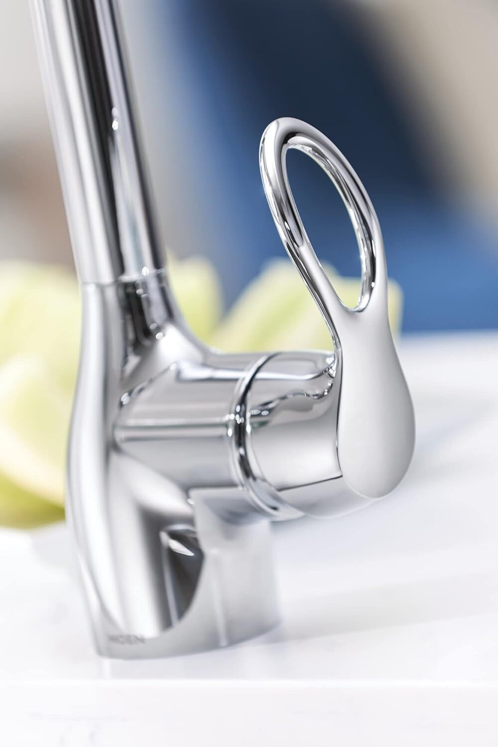 MOEN Kleo Single-Handle Pull-Down Sprayer Kitchen Faucet in Matte Black CA87011B
