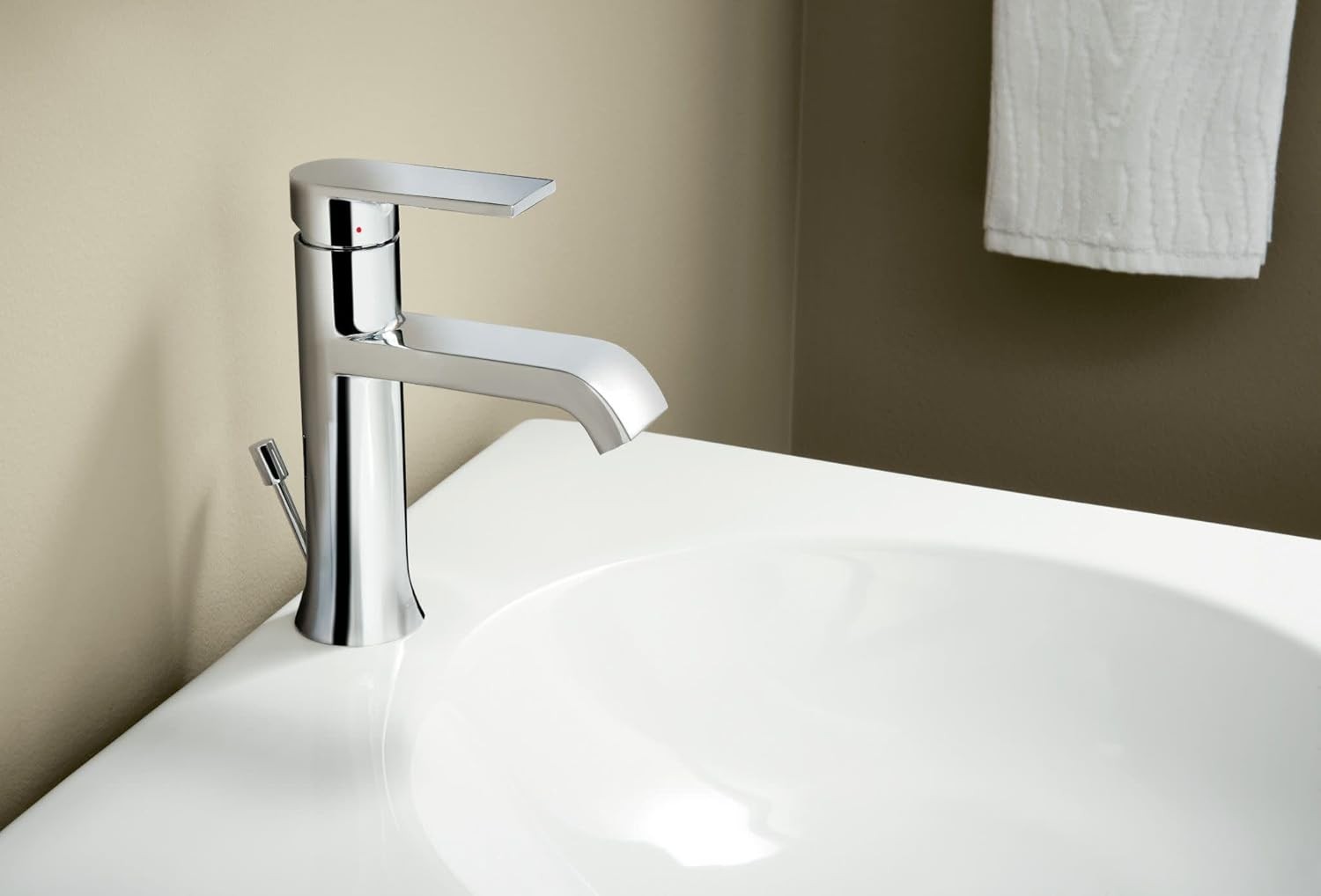 Moen WS84760 GENTA Chrome 1-Hole Handle Centerset Bathroom Faucet w/ DRAIN