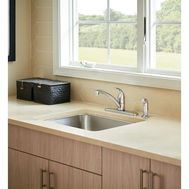 Moen 87202 Adler One-Handle Kitchen Faucet with Side Spray - Chrome