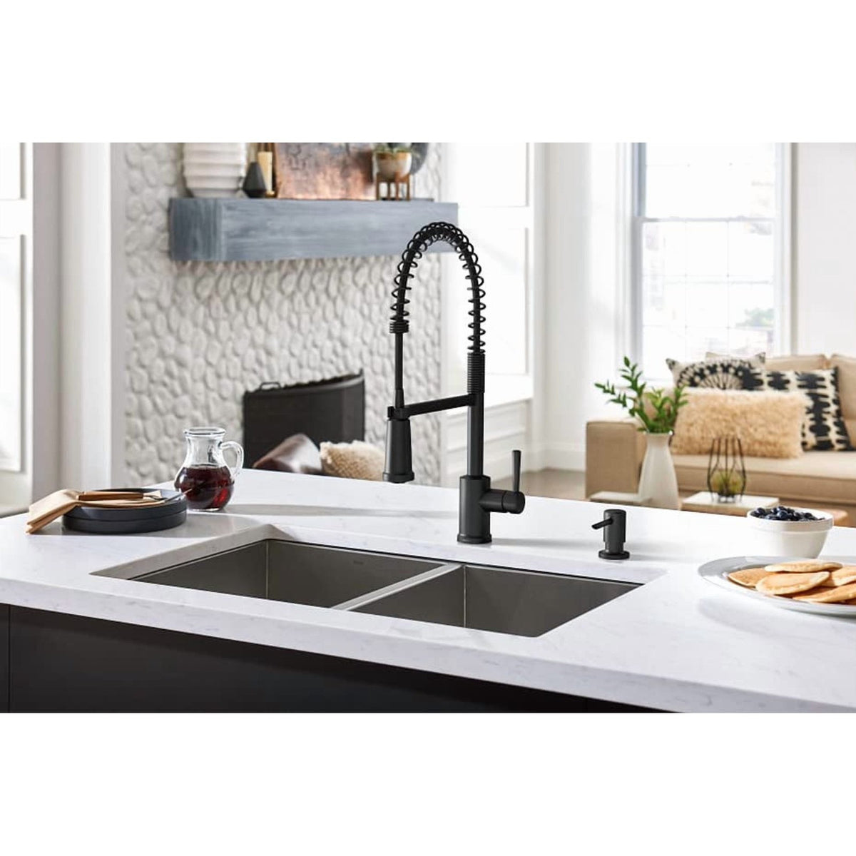 MOEN 87194BL Indi Single-Handle Pulldown Sprayer Kitchen Faucet - Matte Black