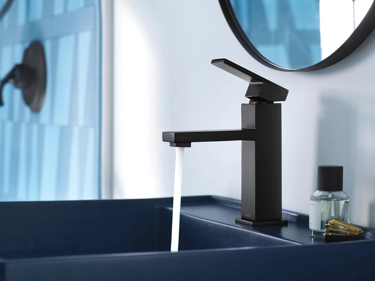 MOEN 84771BL Revyl Single Hole Single Handle Bathroom Faucet in Matte Black