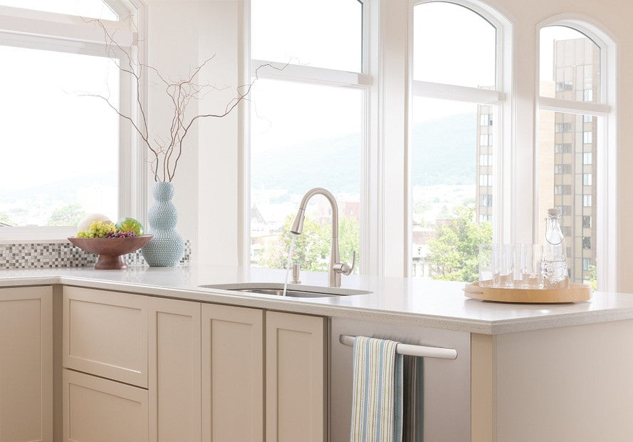 MOEN 87014SRS Essie One-Handle Pulldown Kitchen Faucet - Spot Resist Stainless